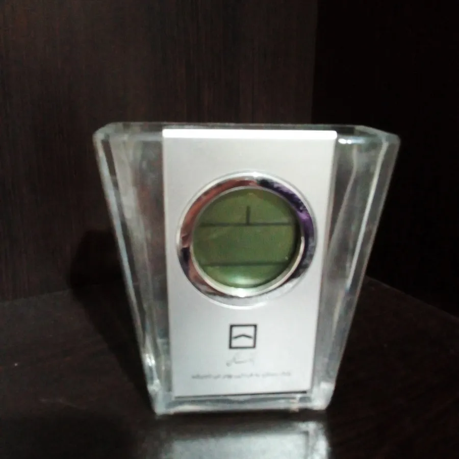 ساعت رومیزی