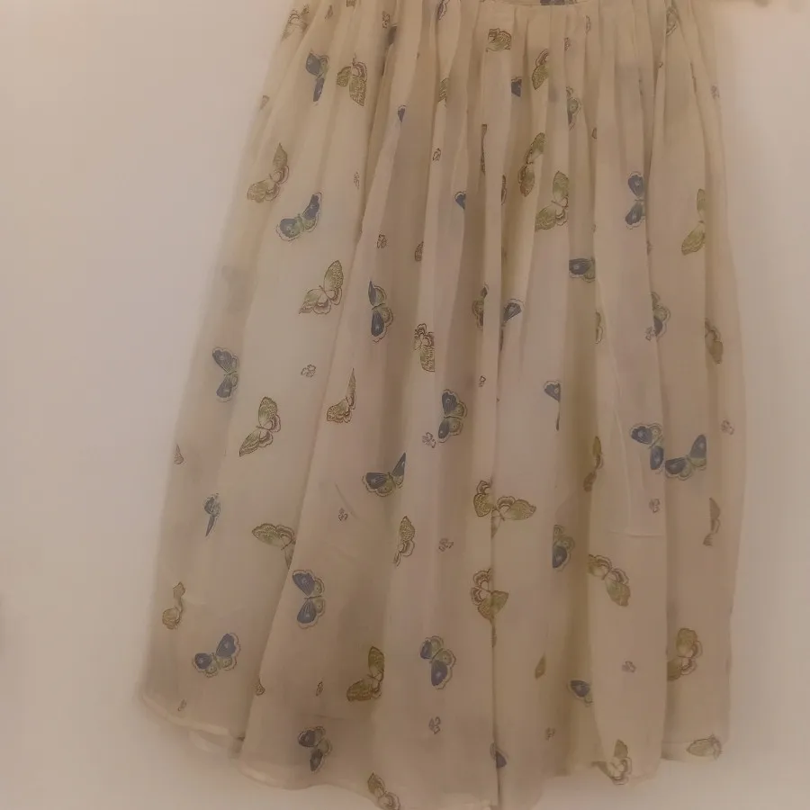 بلوز و دامن طرح دار