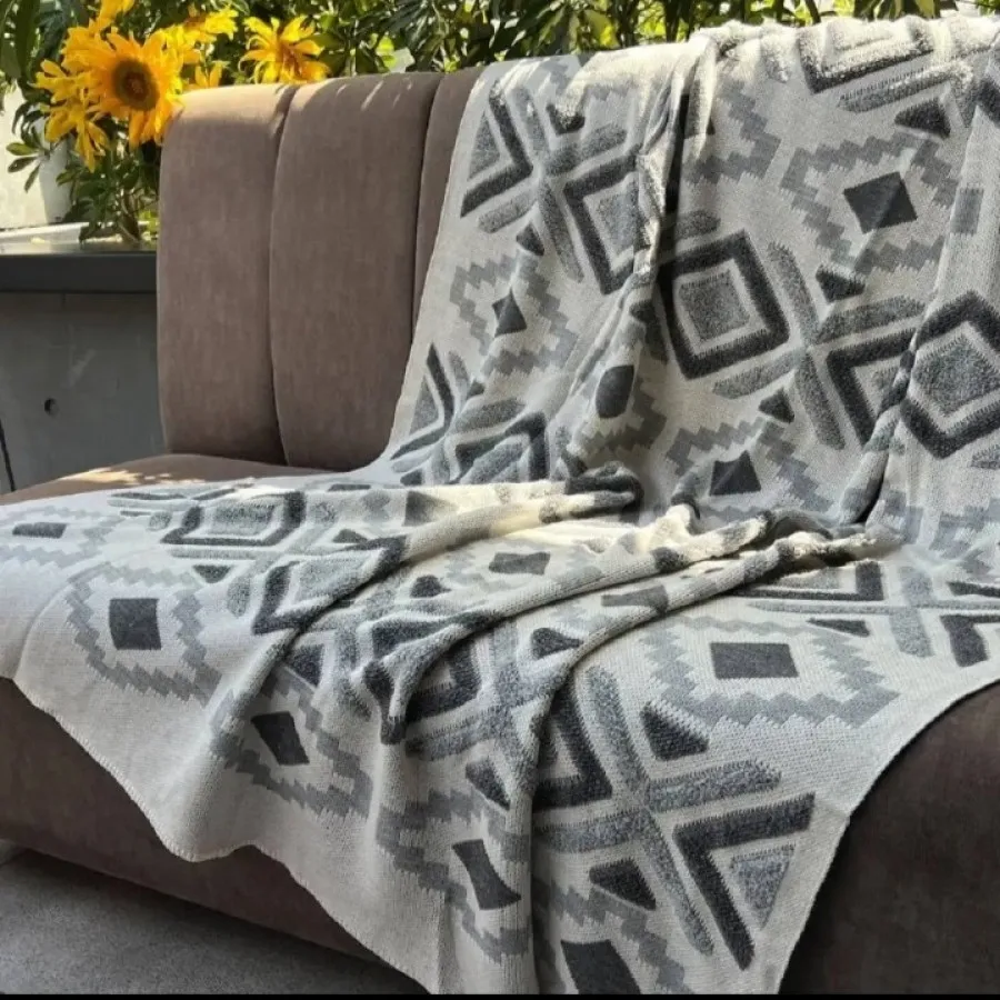 شال مبل طرح پانچ