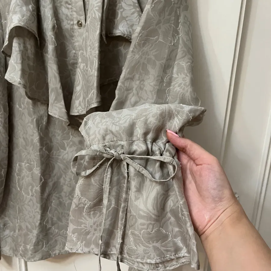 شومیز گل برجسته ایتالیایی