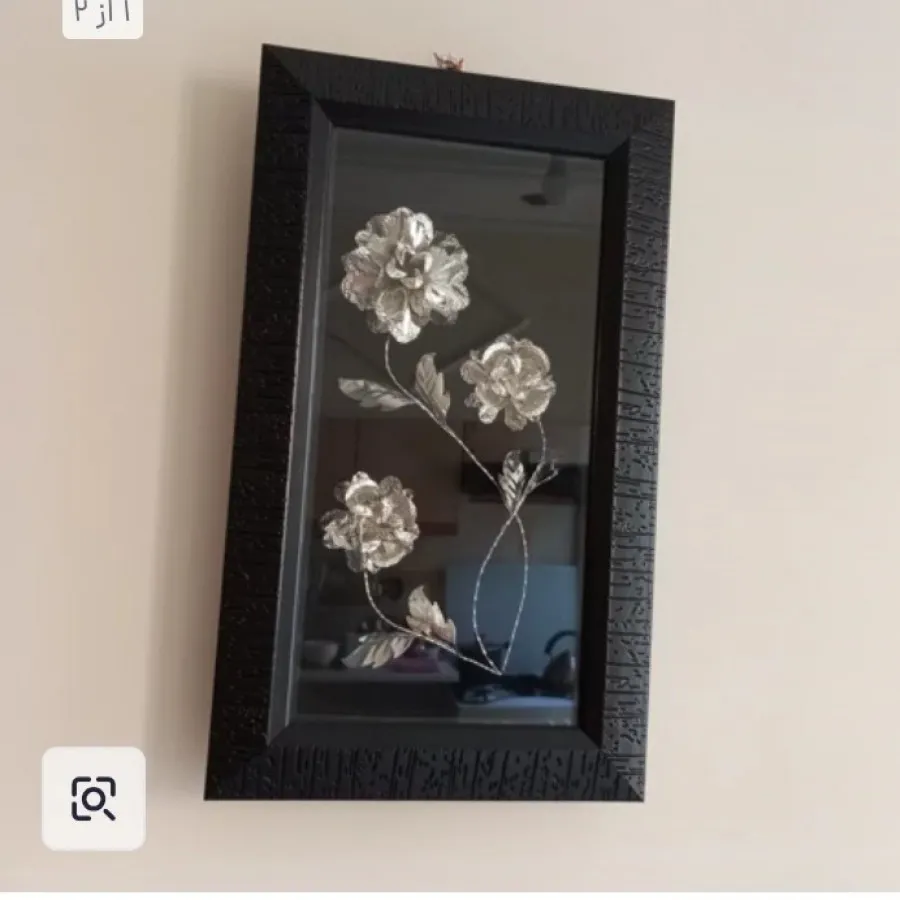 تابلوی سه گل نقره ای