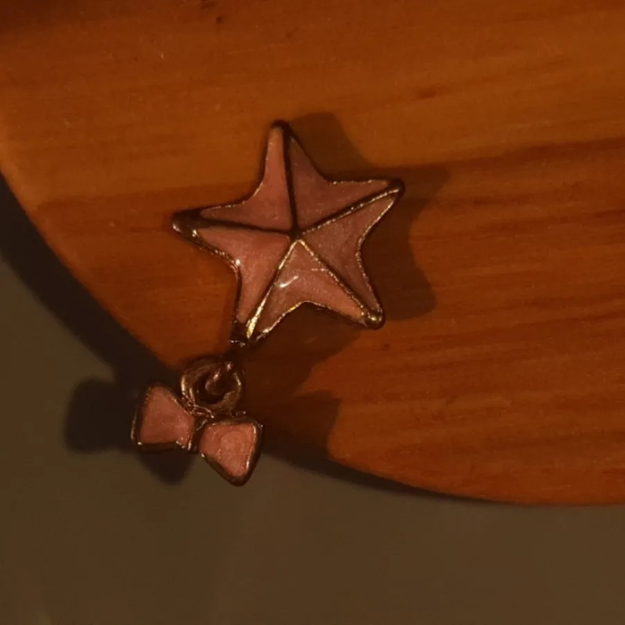 گوشواره ستاره و پاپیون