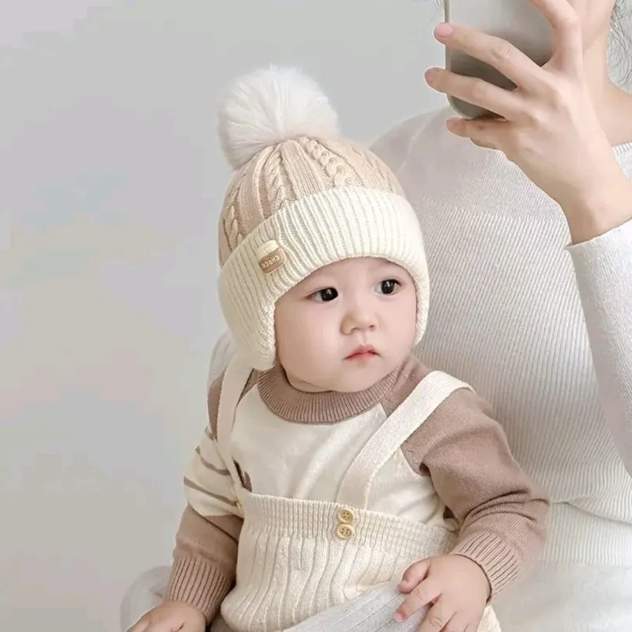 کلاه بافت گوشدار