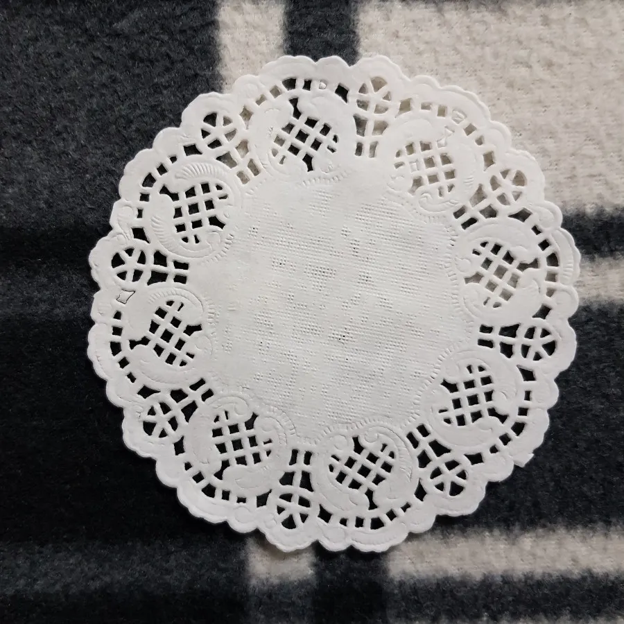 کاغذ شیرینی طرح گیپور(70)