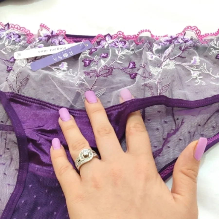 ست شورت و سوتین بنفش ??