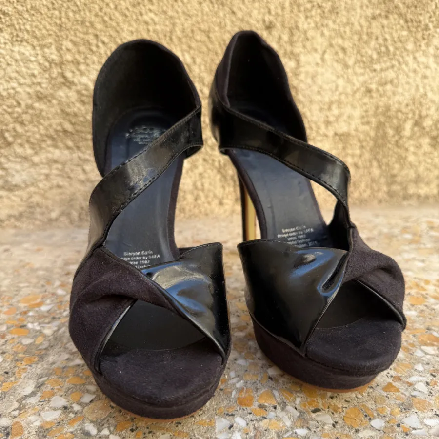 کفش پاشنه بلند مجلسی