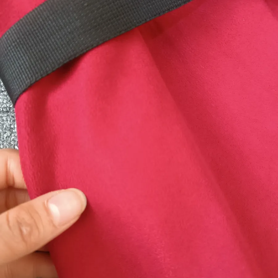 وست آلبالویی و بافت