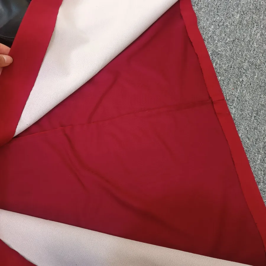 وست آلبالویی و بافت