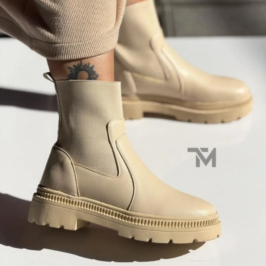 نیمبوت شیک زنانه کرم