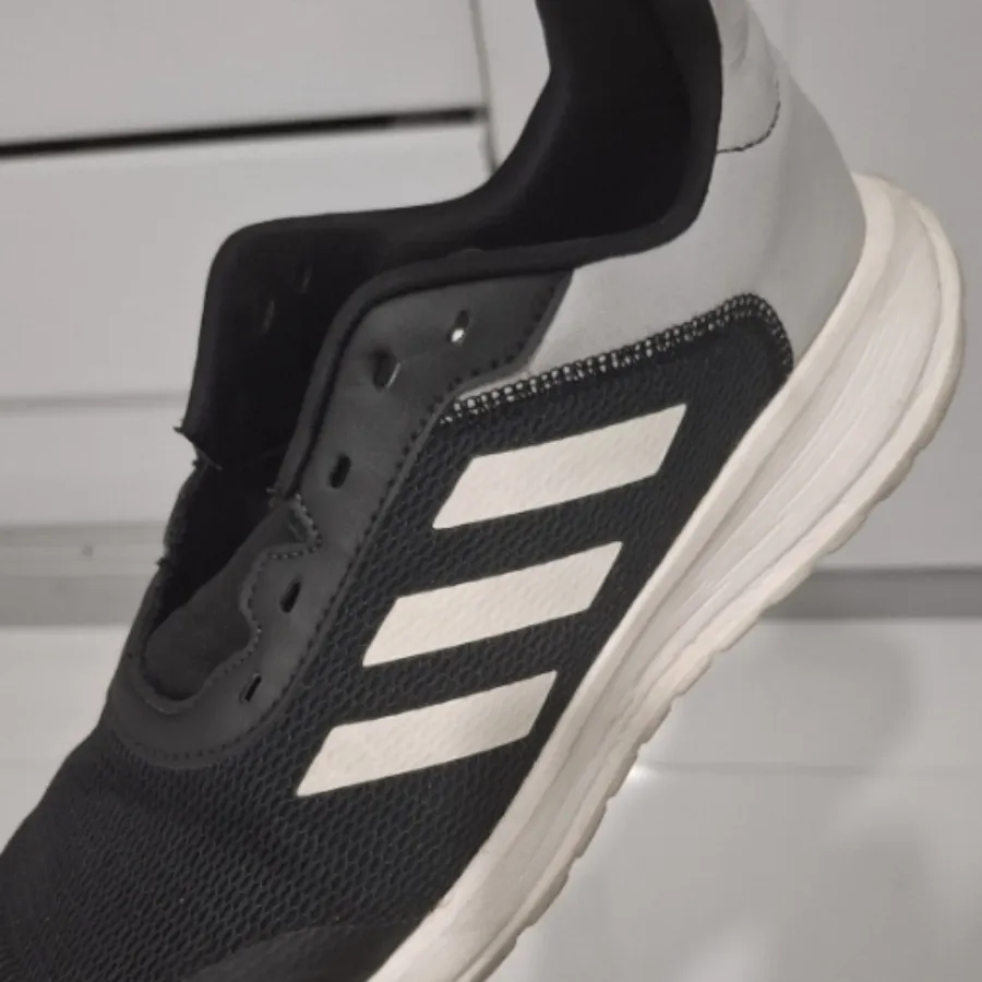 کتونی آدیداس