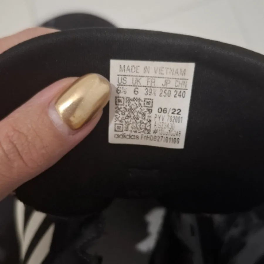 کتونی آدیداس