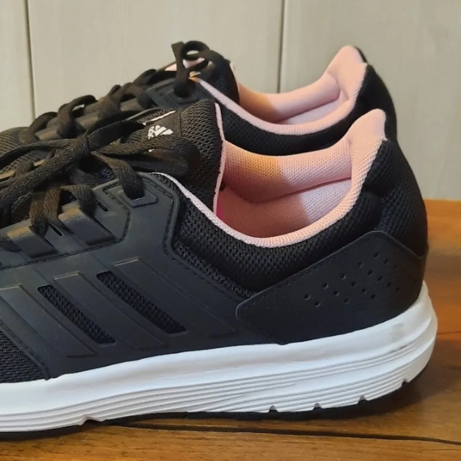 کتونی زنانه اورجینال