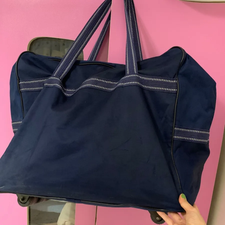 ساک بزرگ چرخ دار