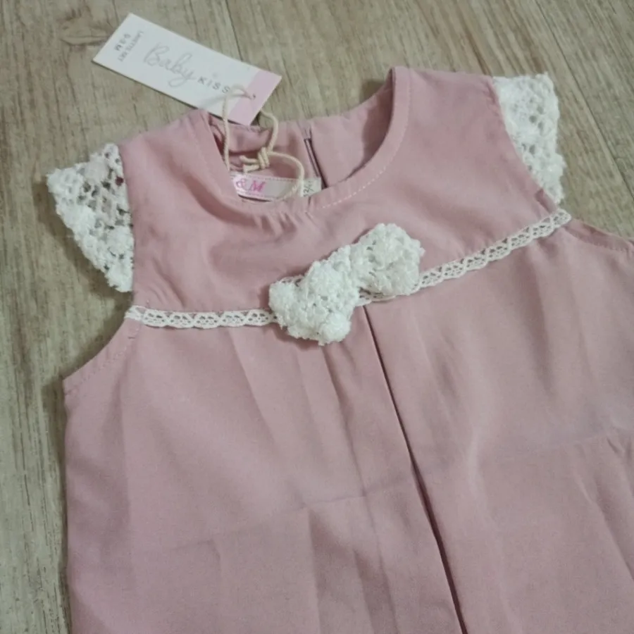 پیراهن نوزادی