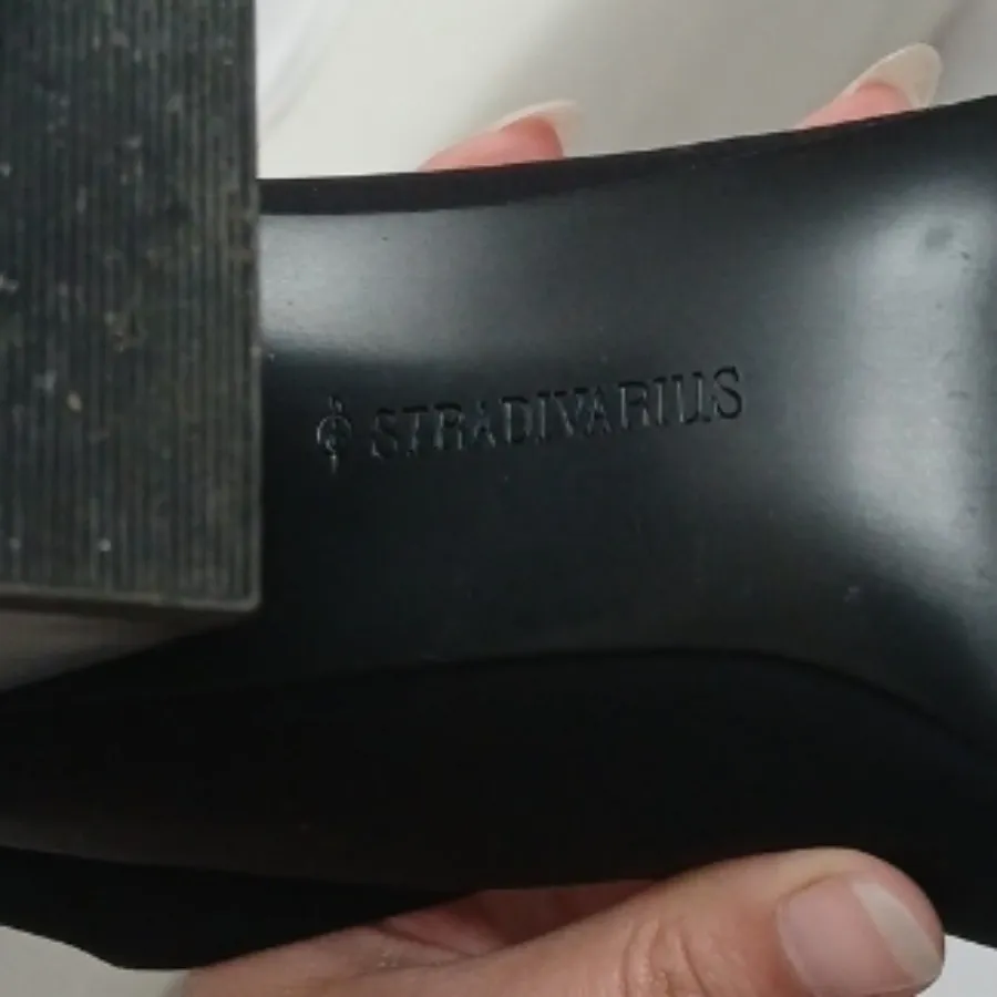 بوت stradivarius