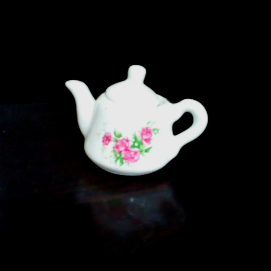 قوری گلسرخی