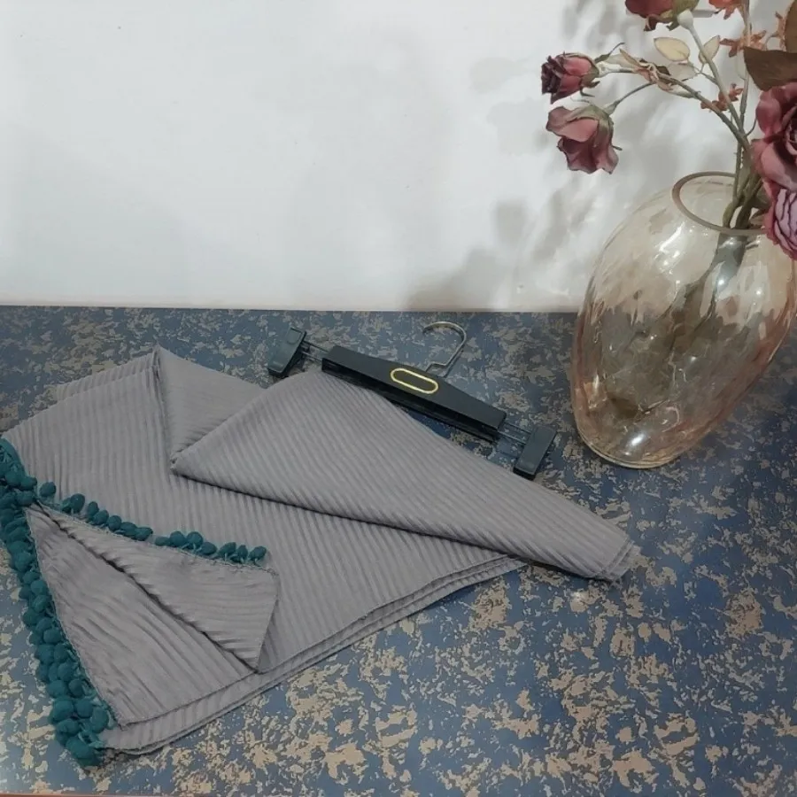 شال نوولا پلیسه