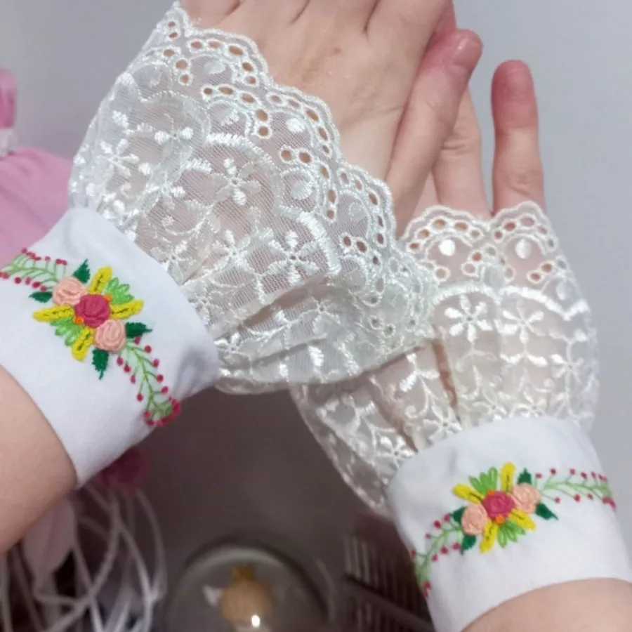 ساق دست گلدوزی