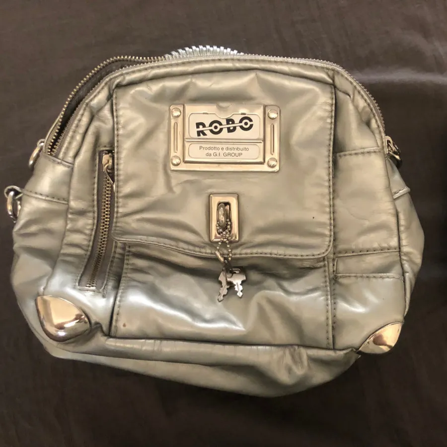 کیف ایتالیایی روبو