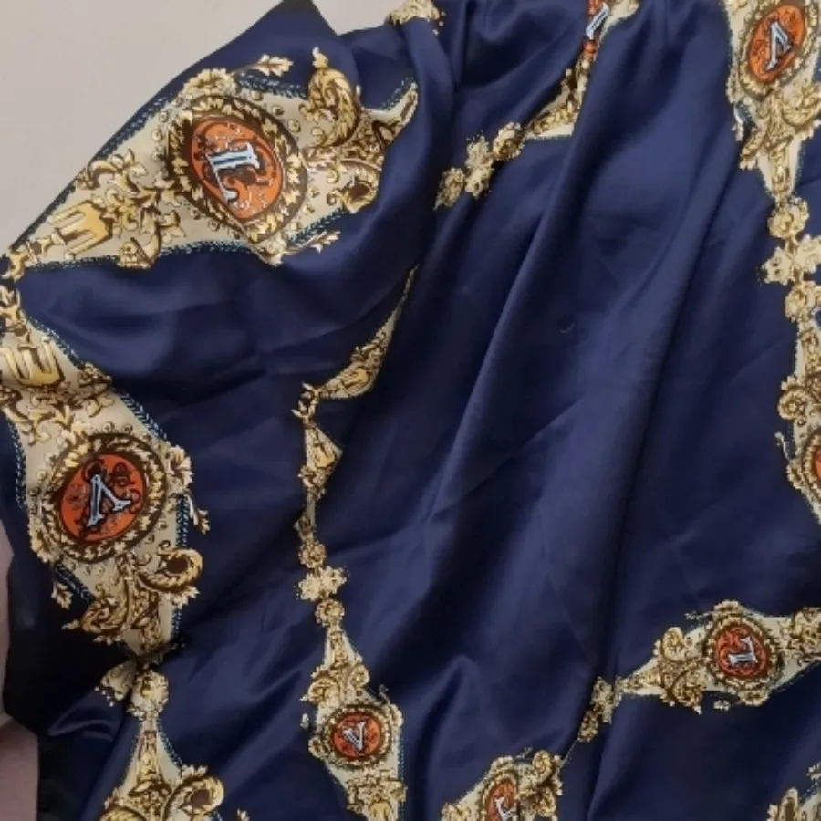 روسری زنانه