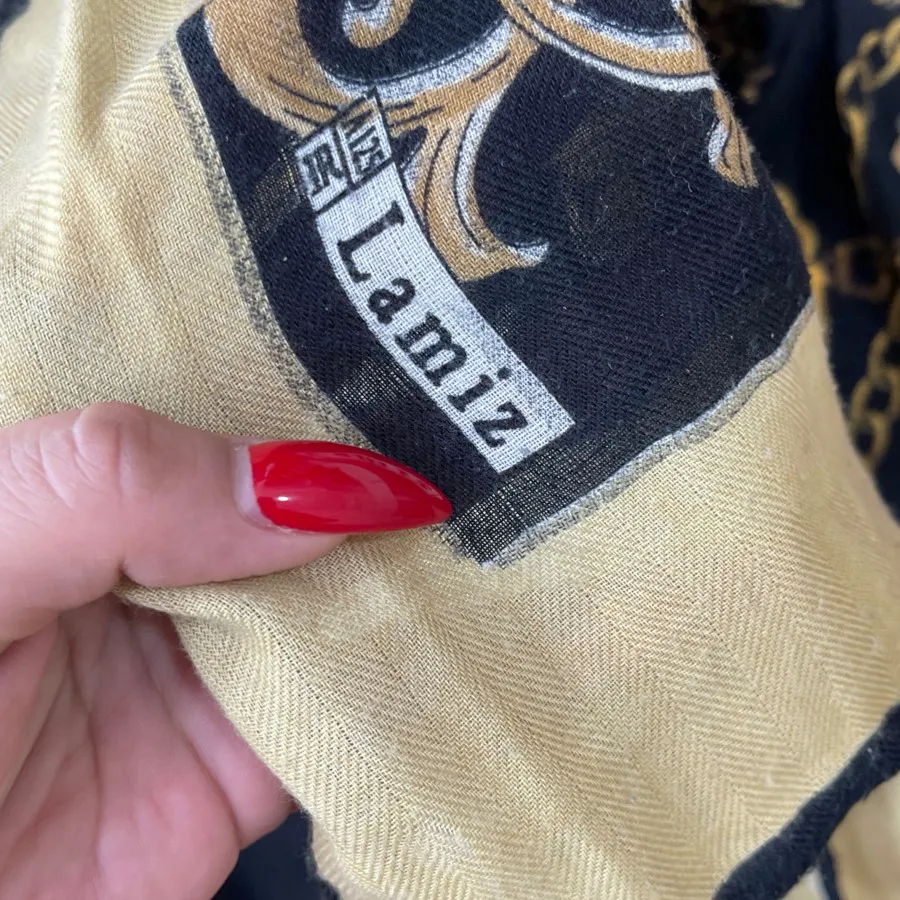 روسری قواره دار