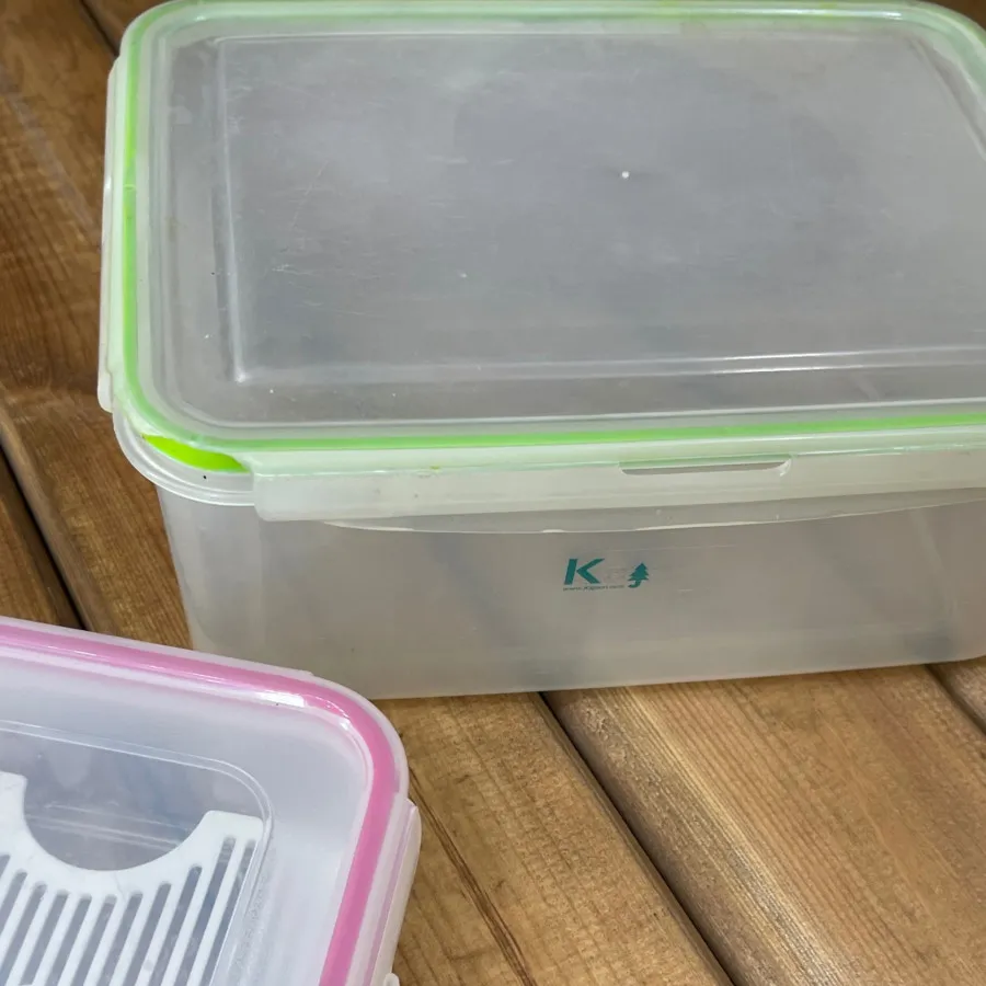 ظروف نگهدارنده