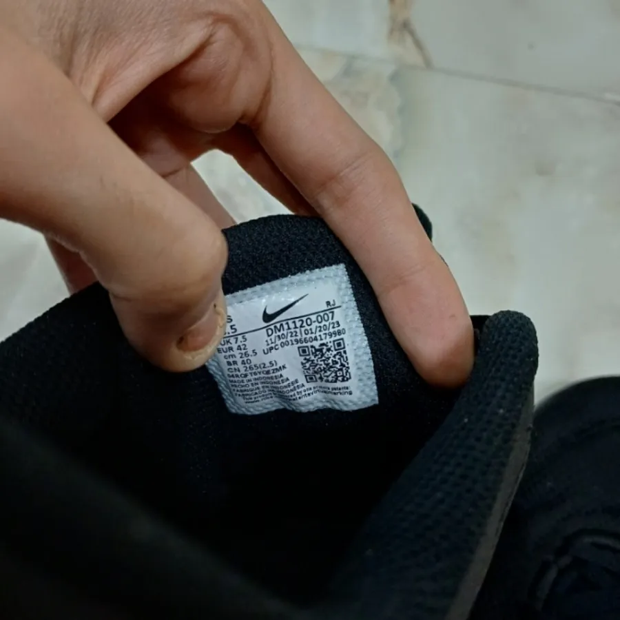 کتونی نایک سایز 42