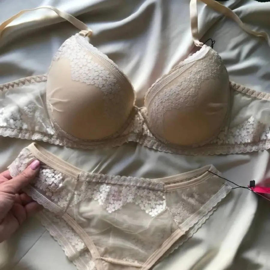 سوتین اسفنجی