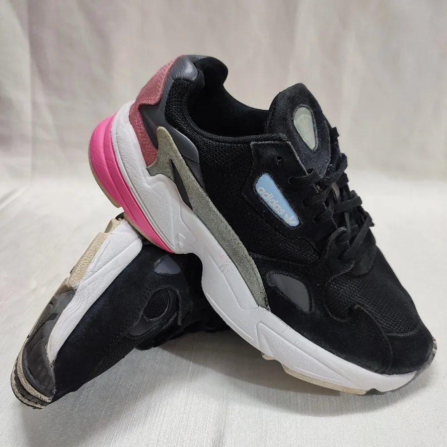 کتونی آدیداس اصل