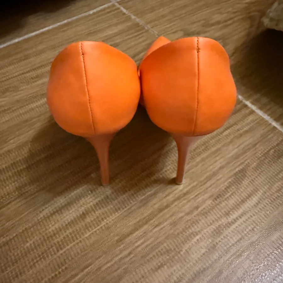 کفش پاشنه بلند