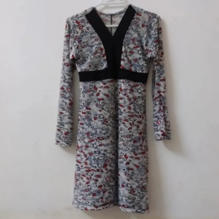 پنج عدد لباس