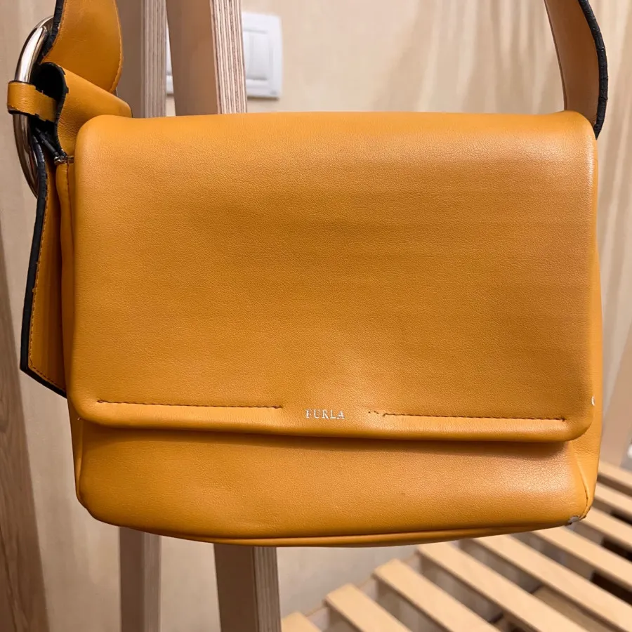 کیف FURLA