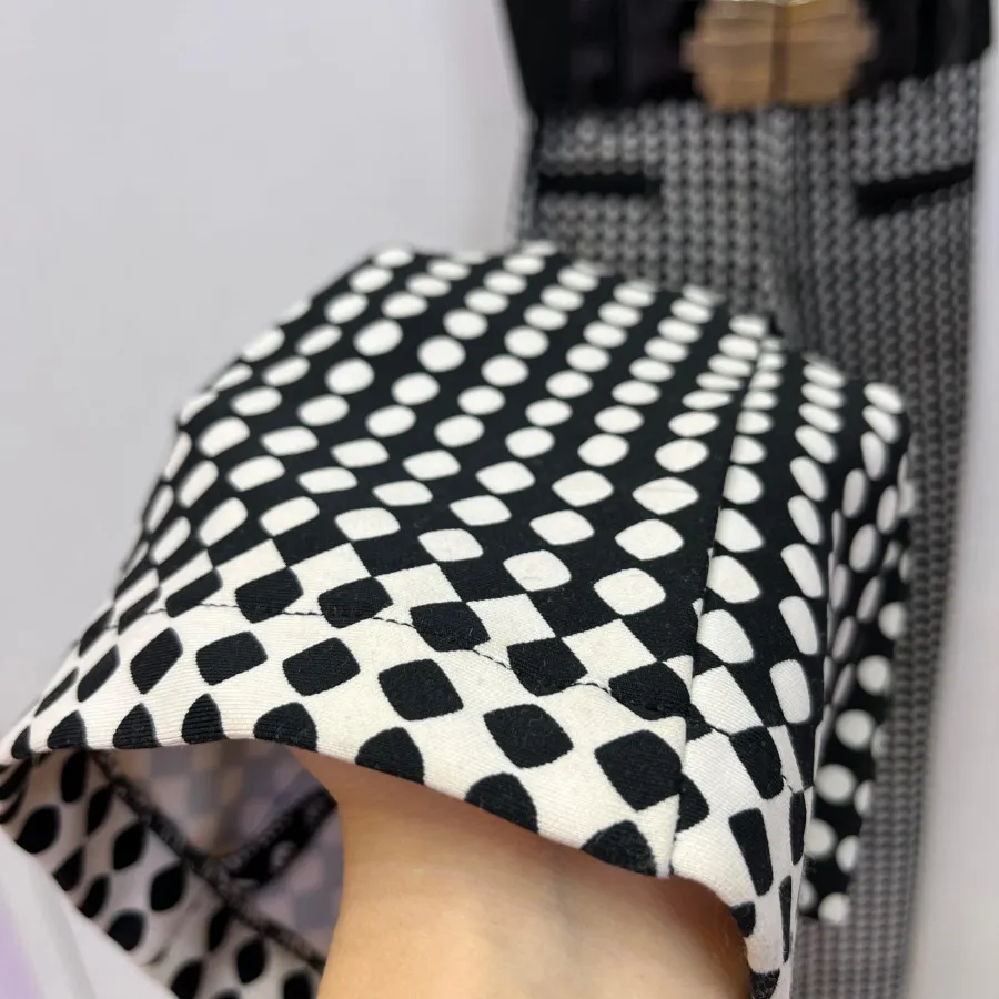 اورال مشکی سفید