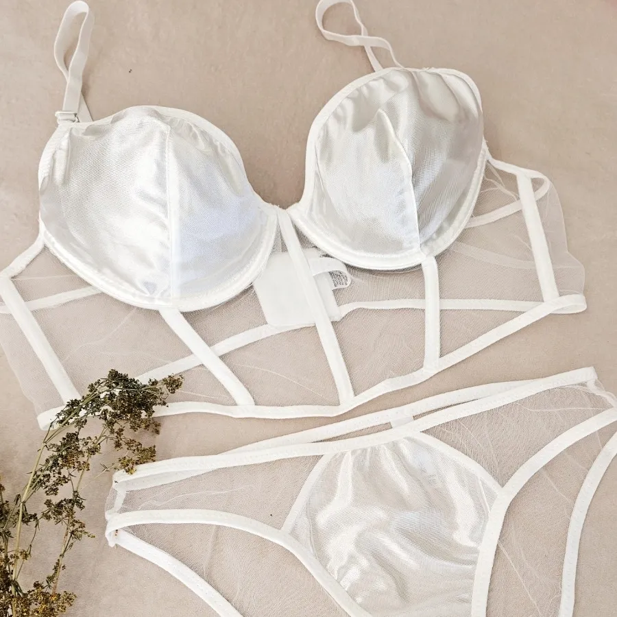 ست لباس زیر فانتزی