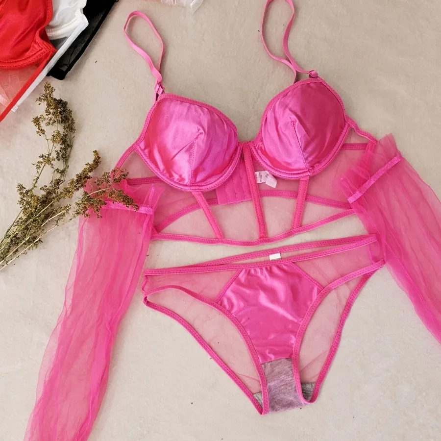 ست لباس زیر فانتزی