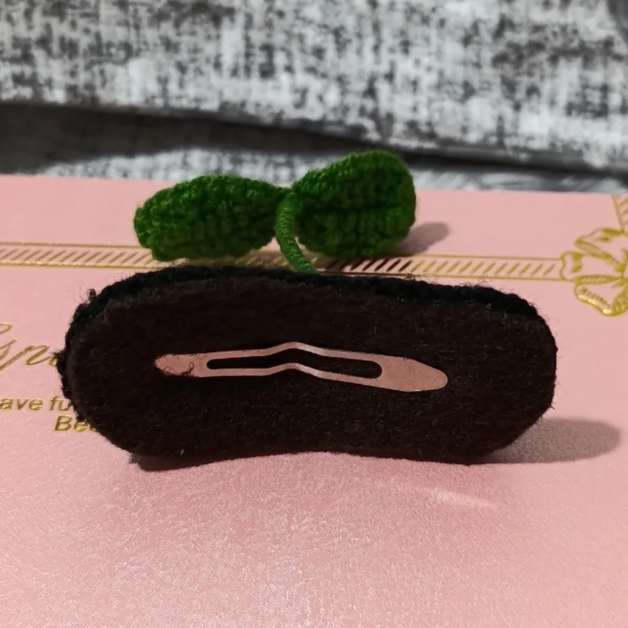 گیره مو جوانه