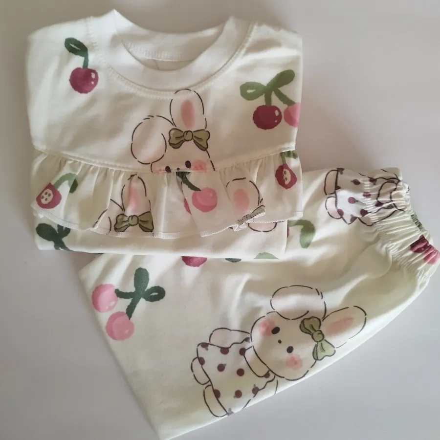 ست راحتی خرگوش و گیلاس