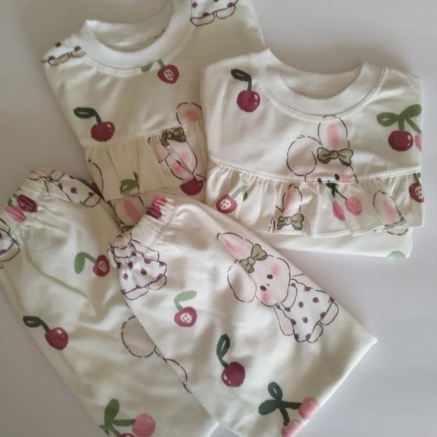 ست راحتی خرگوش و گیلاس