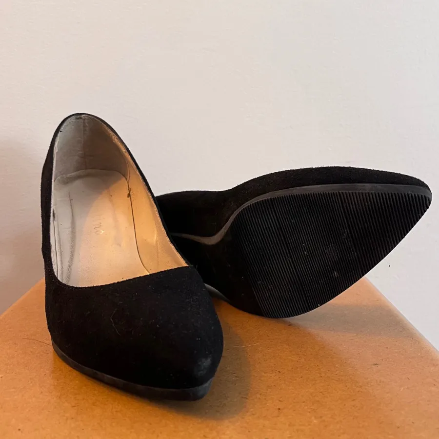 کفش پاشنه دار