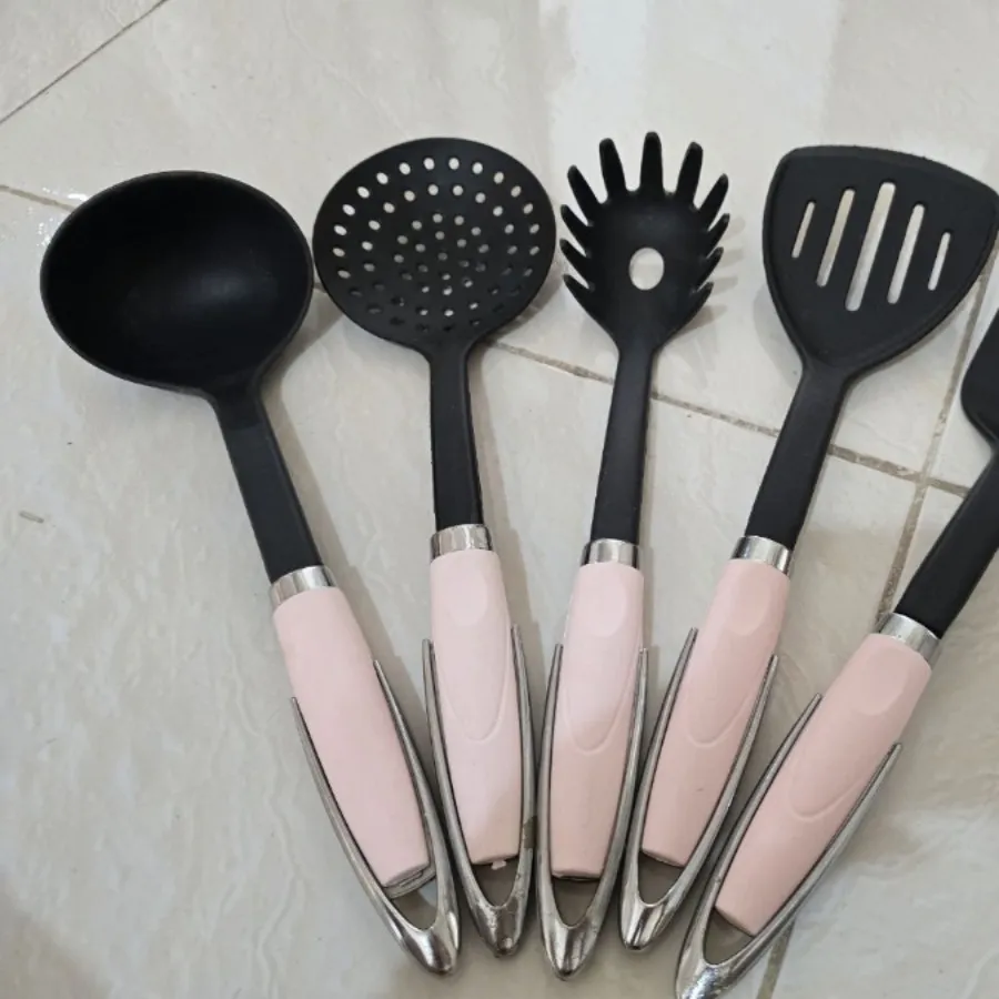 کفگیر و ملاقه