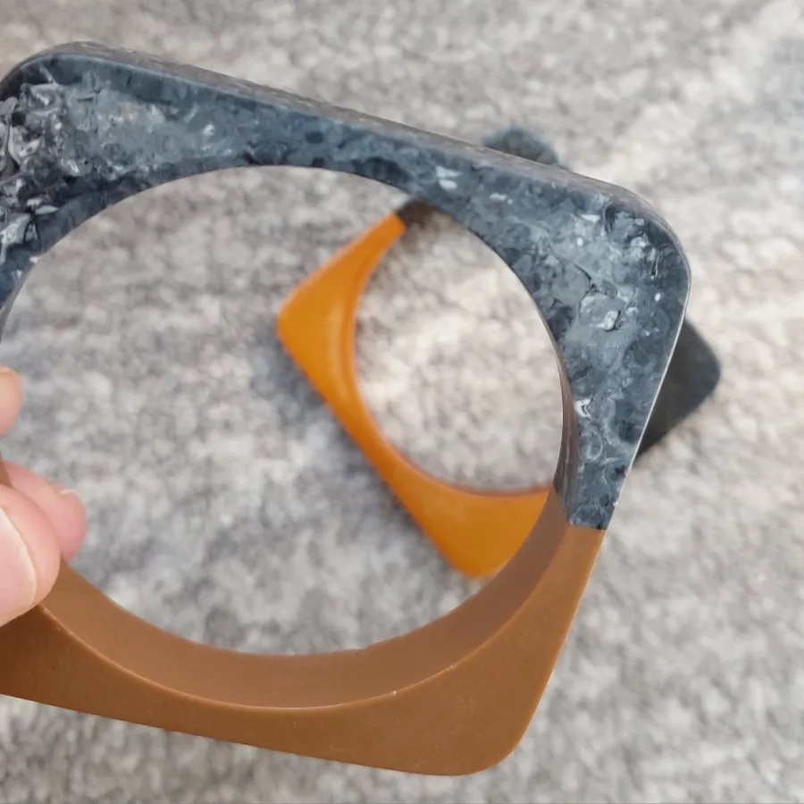 دو عدد النگو