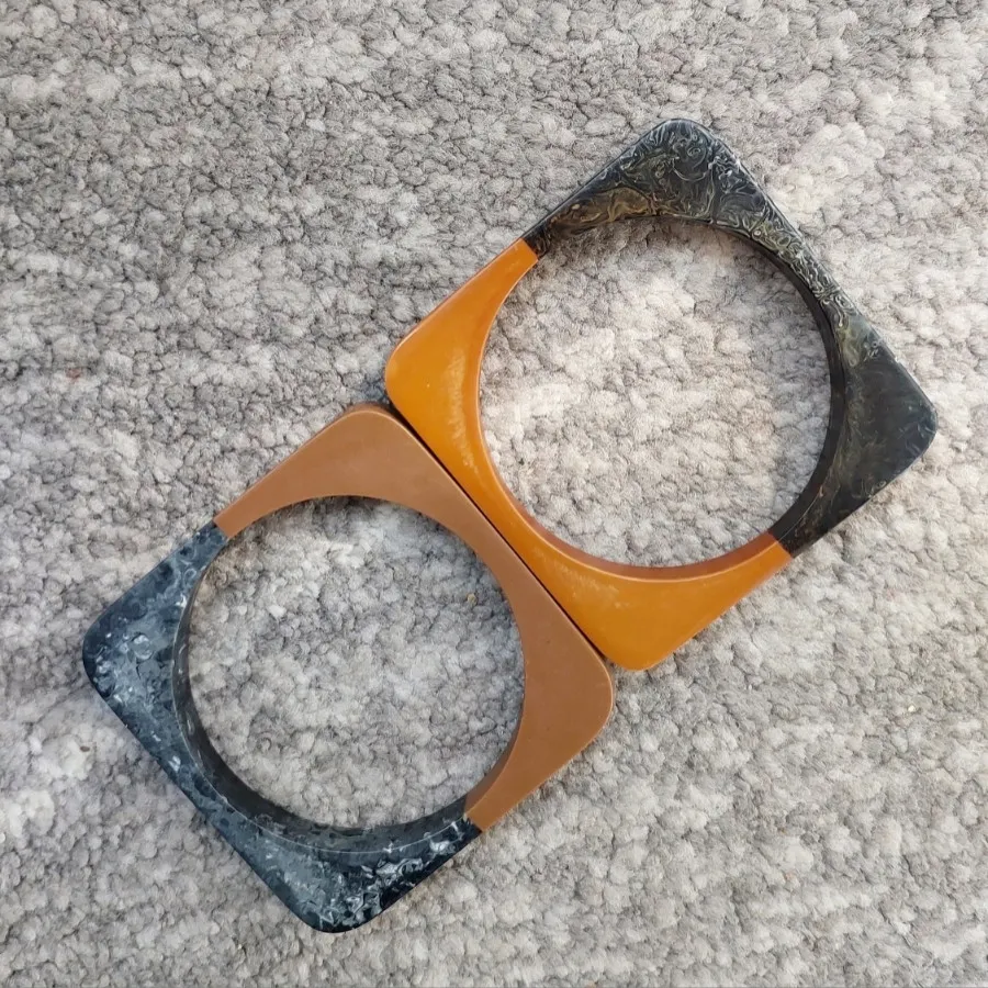 دو عدد النگو