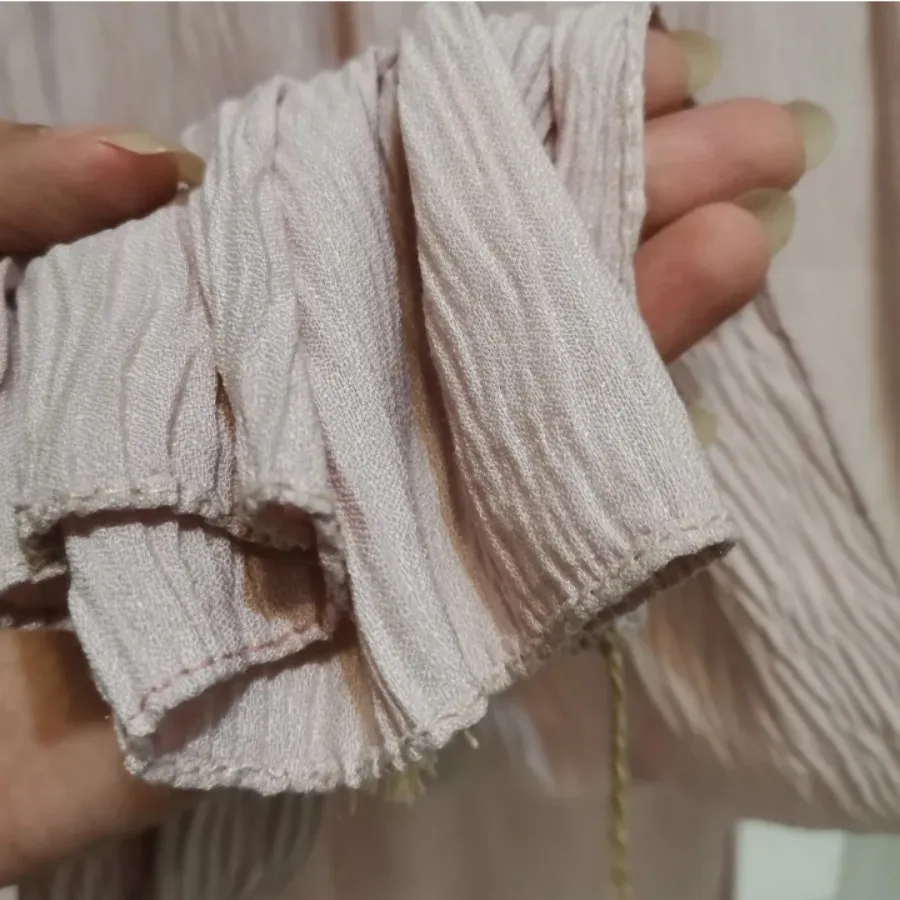 شال صورتی پلیسه مدل ساده