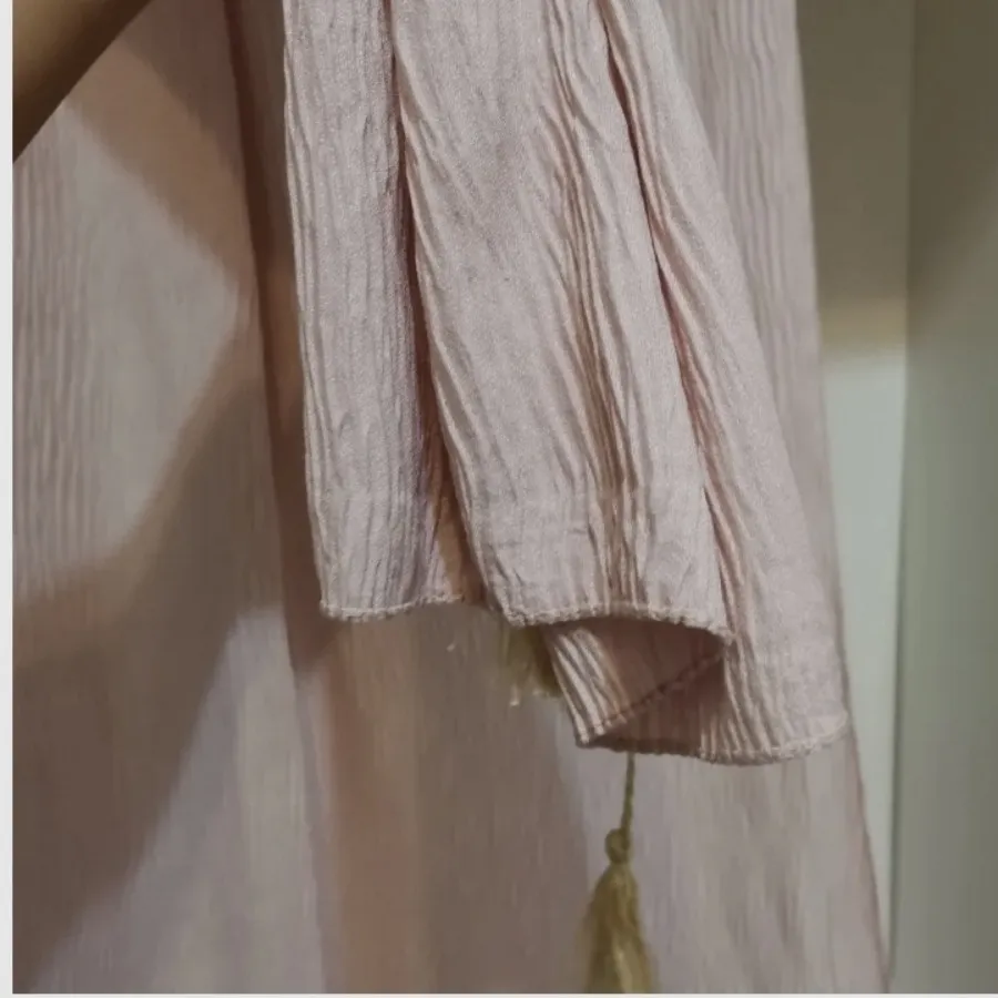 شال صورتی پلیسه مدل ساده