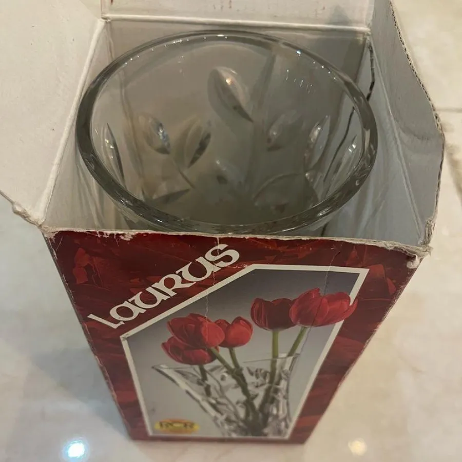 گلدان کریستال