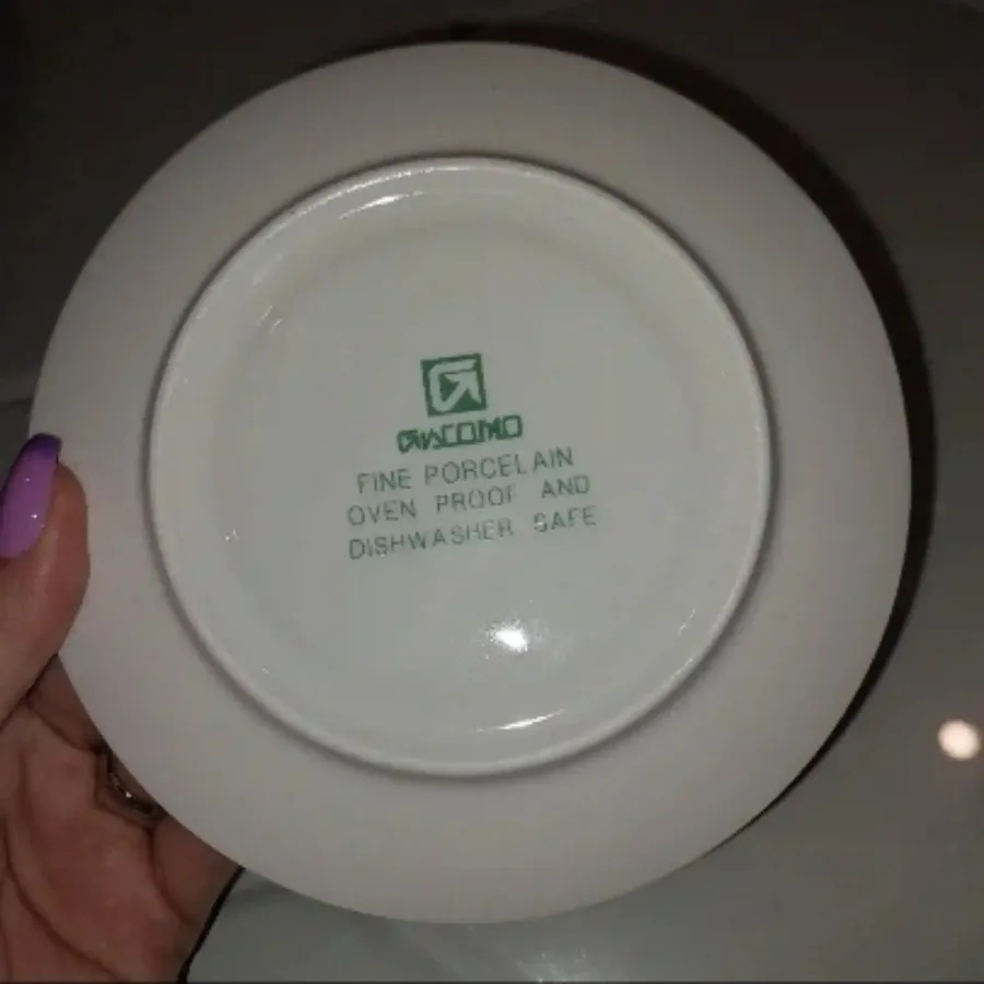 فنجان ونعلبکی