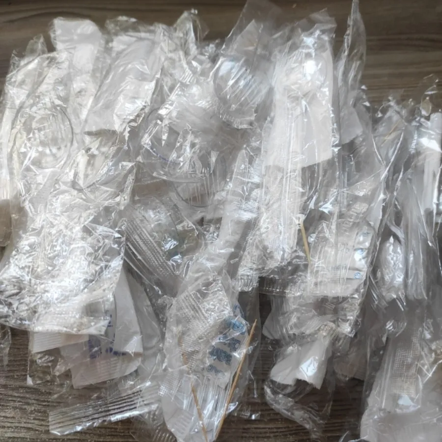 قاشق چنگال یک بار مصرف