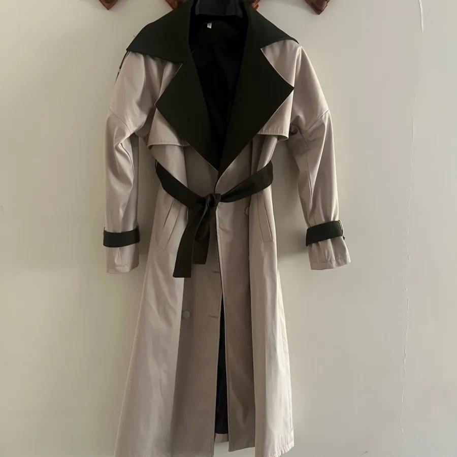 بارانی بلند بژ