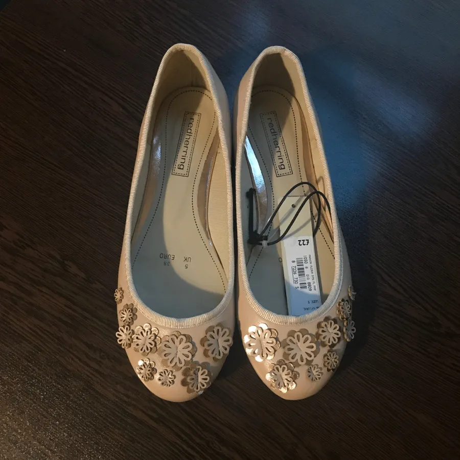 کفش عروسکی سایز 38