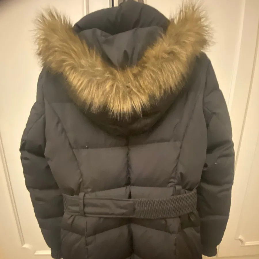 کت پالتویی کلاه پوست